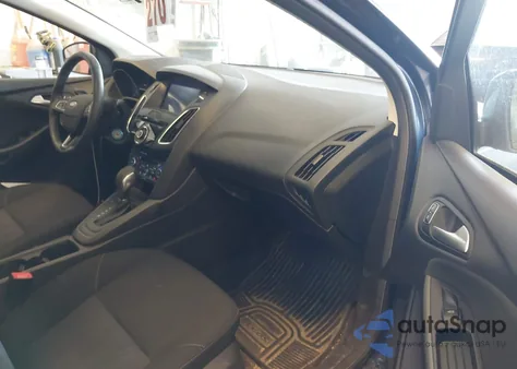 2018 Ford Focus Sel z USA, uszkodzony, nr VIN 1FADP3H23JL216225